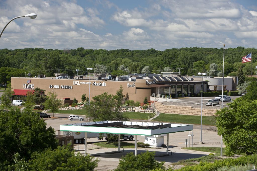 Bonaventure Shopping Center