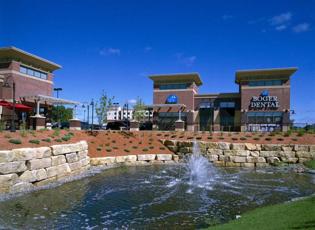 Plymouth Pointe Plaza Shopping Center