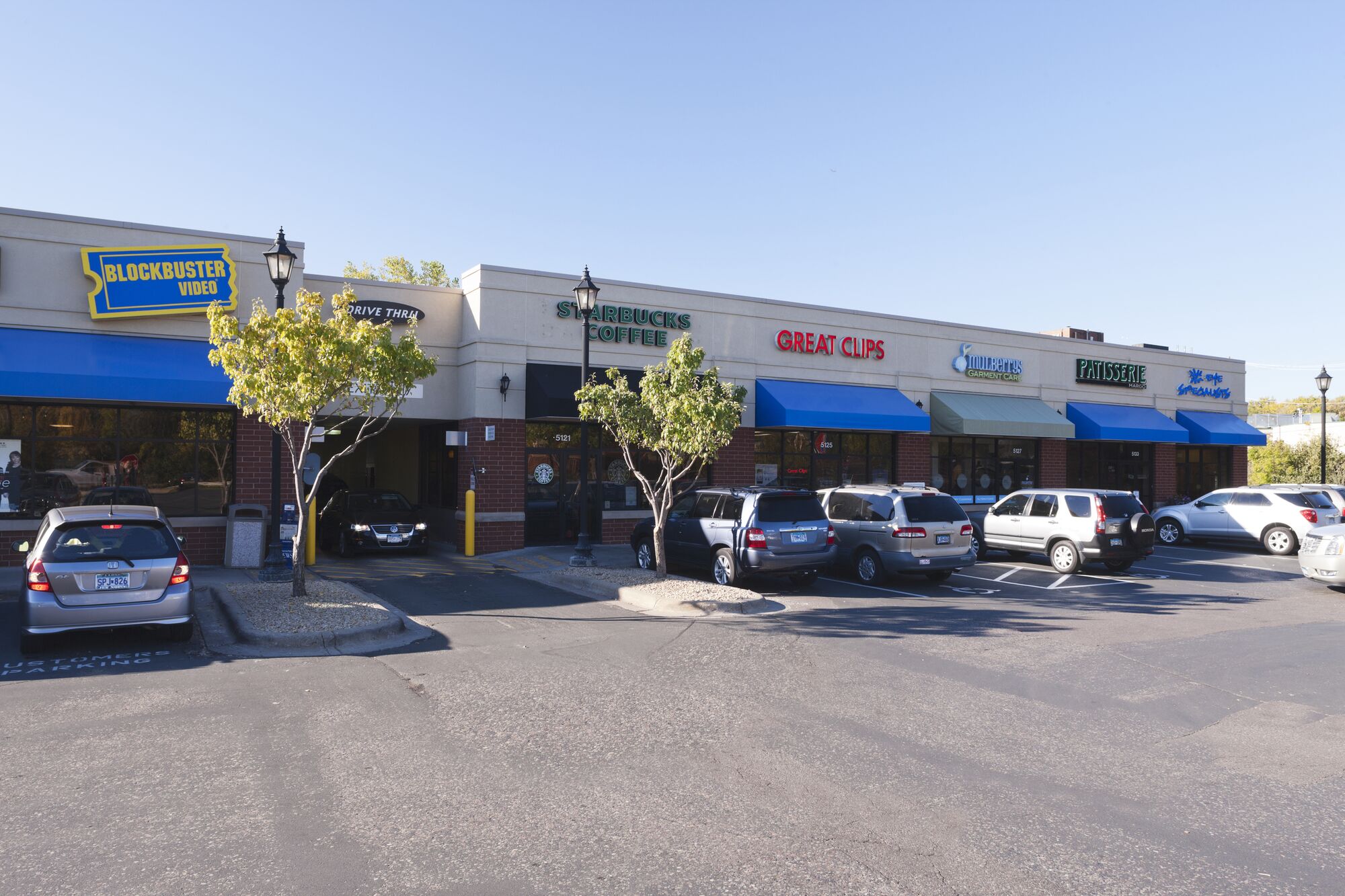 Vernon Shops in Edina, MN