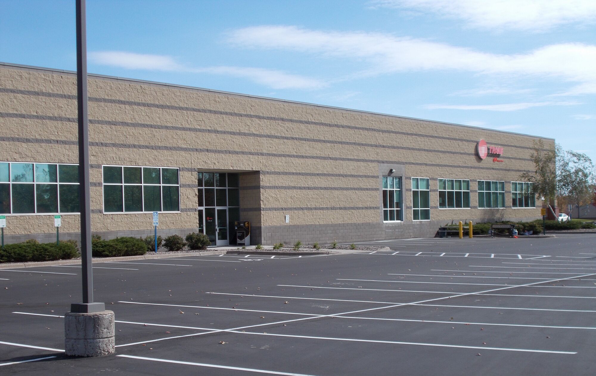 White Bear Parkway Business Center in White Bear Lake, MN